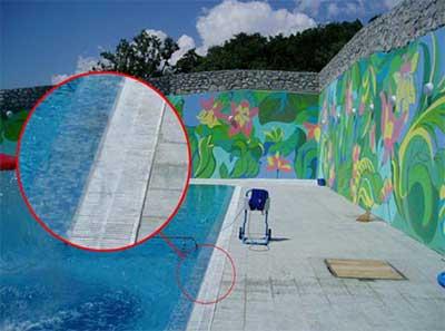 Борт переливного бассейна